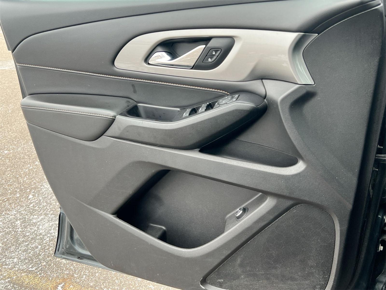 Thumbnail: 2018 Chevrolet Traverse - 30