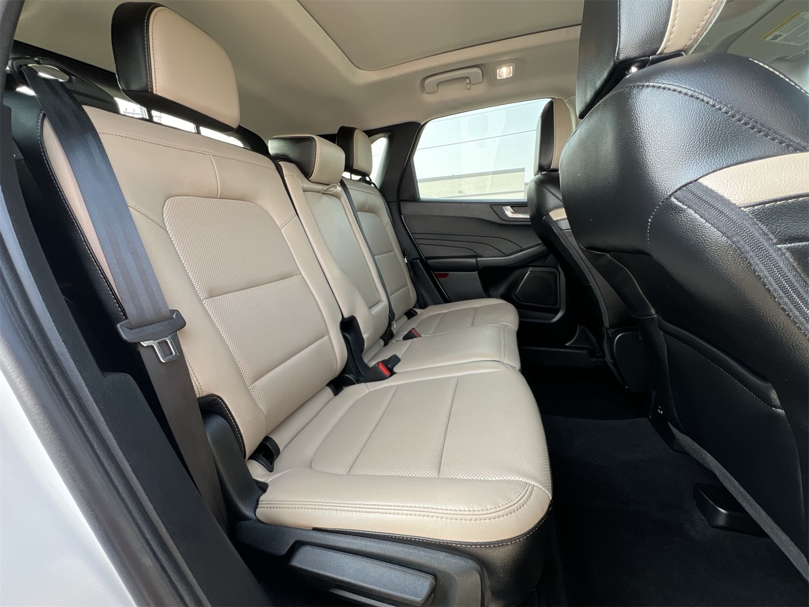 Thumbnail: 2022 Ford Escape - 21