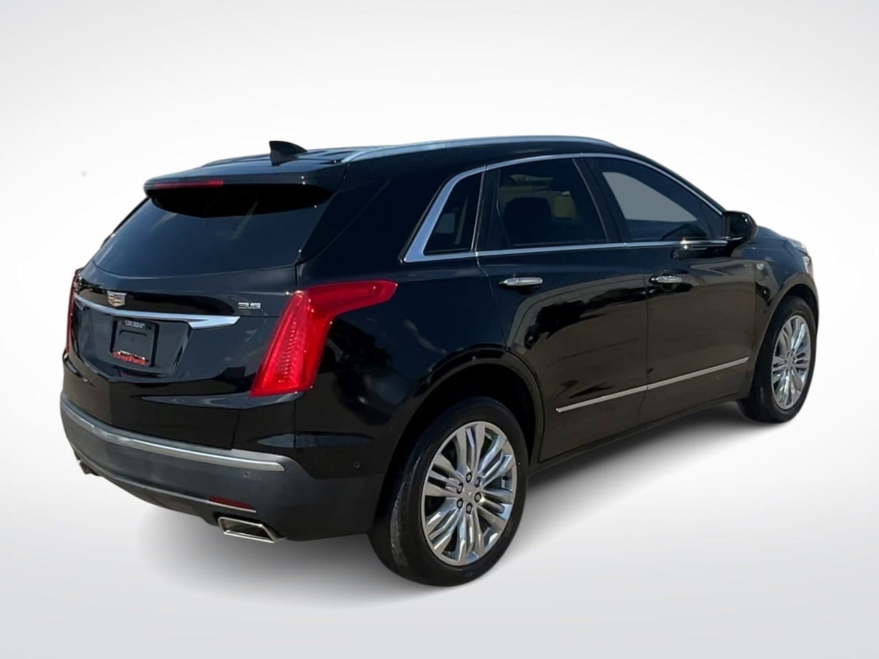 Thumbnail: 2017 Cadillac XT5 - 8