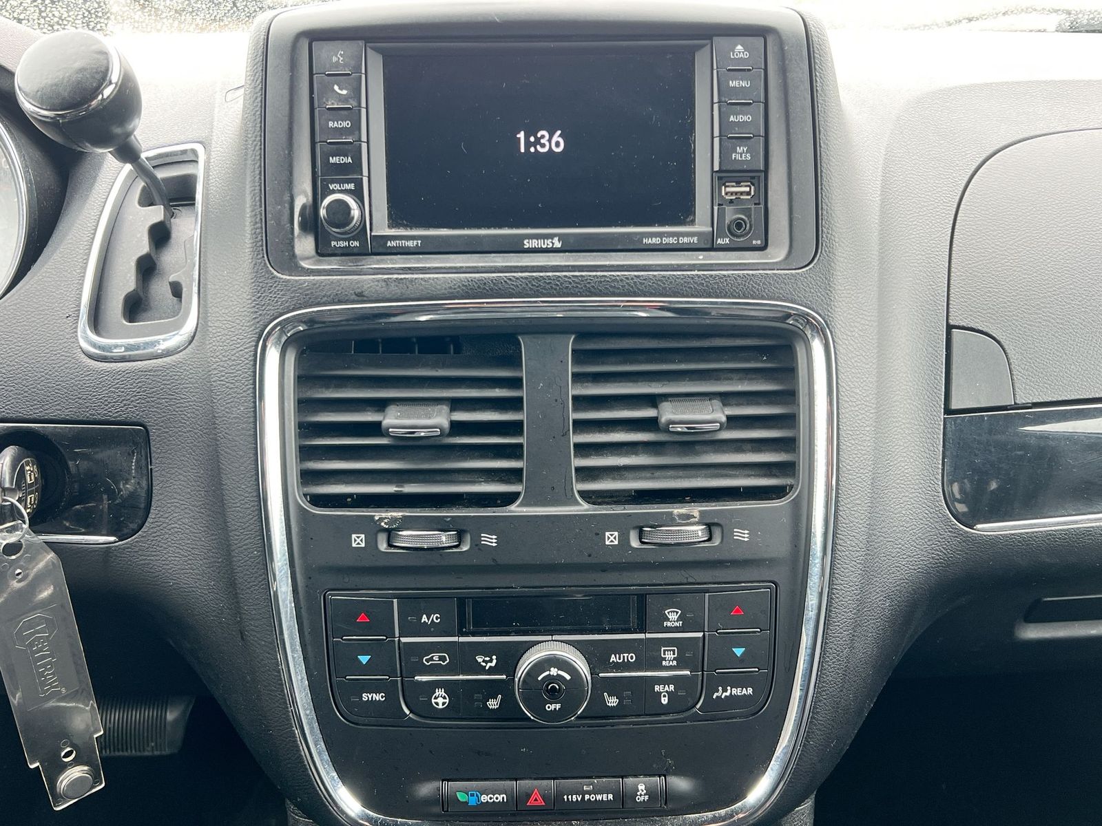 Thumbnail: 2018 Dodge Grand Caravan - 25