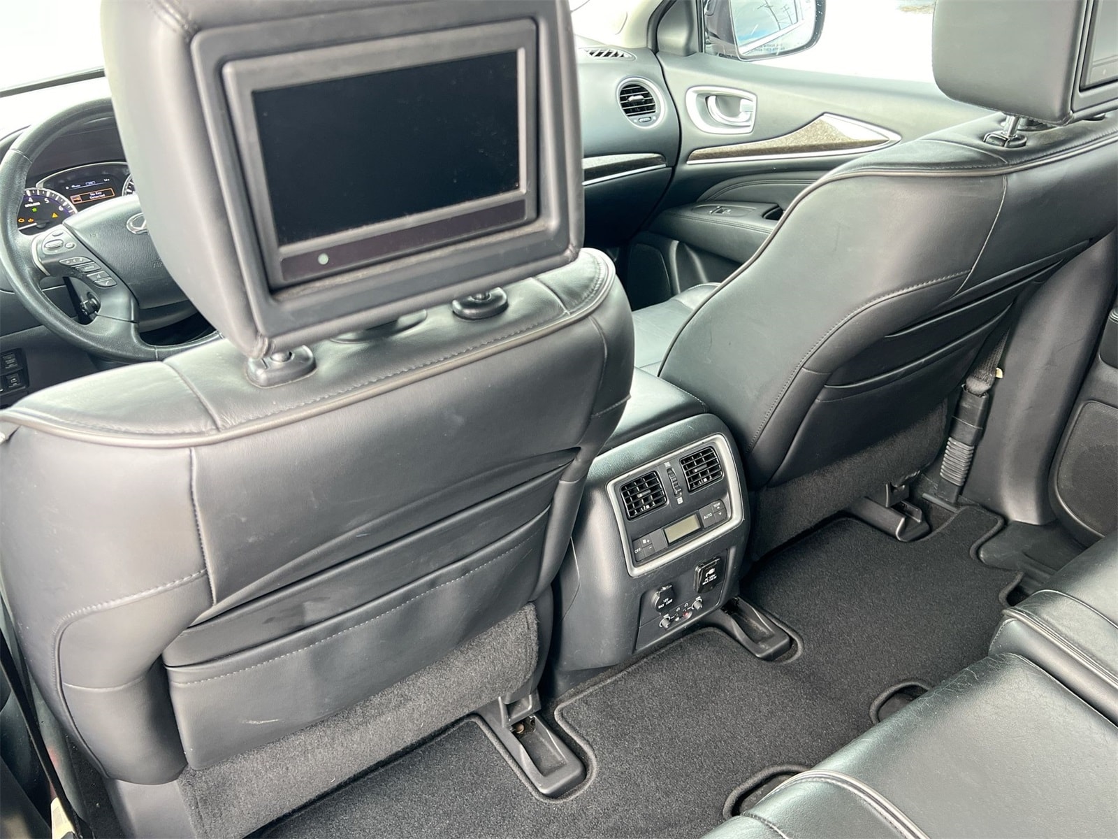 Thumbnail: 2014 INFINITI QX60 - 18