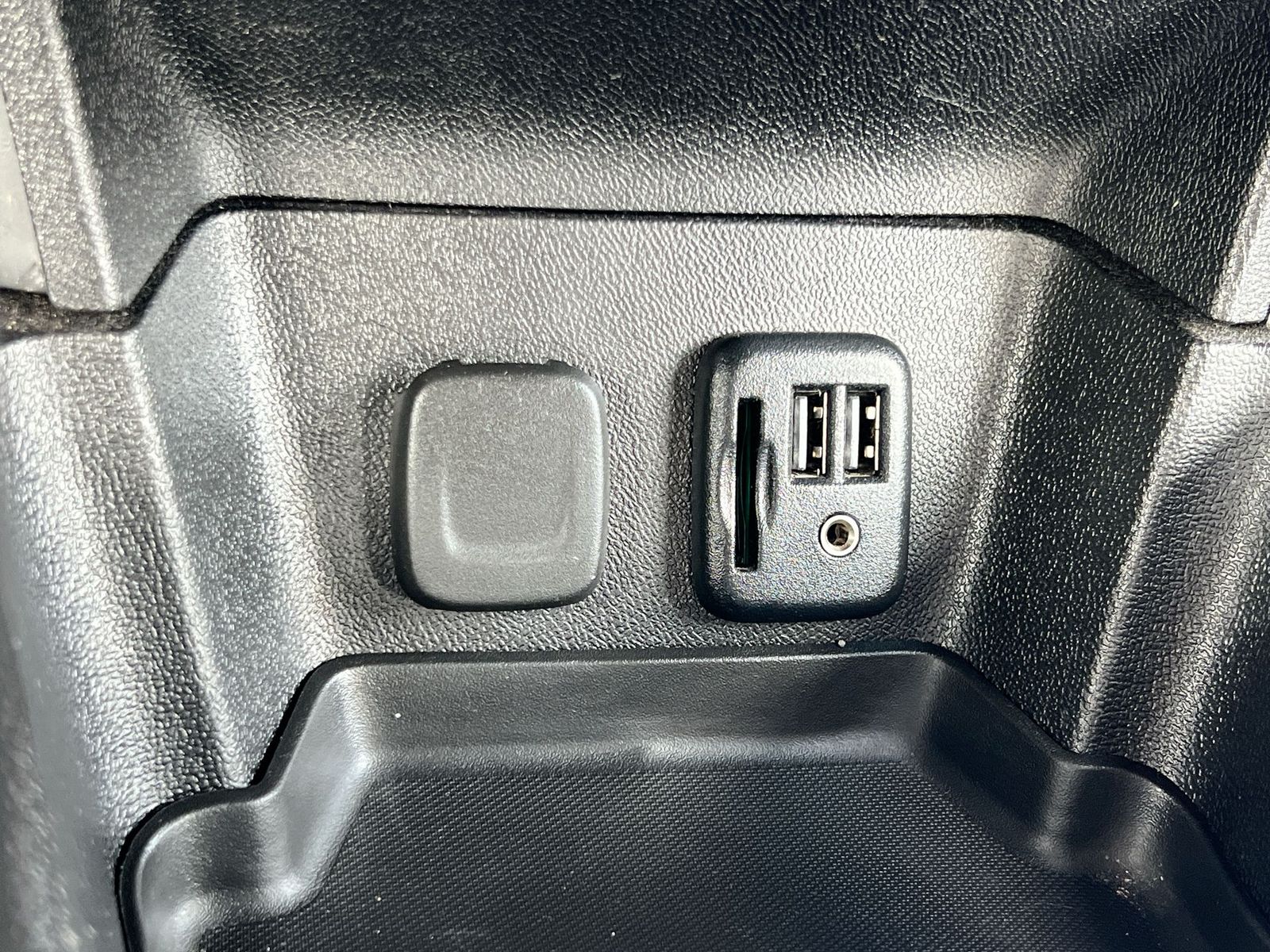 Thumbnail: 2019 Chevrolet Volt - 31