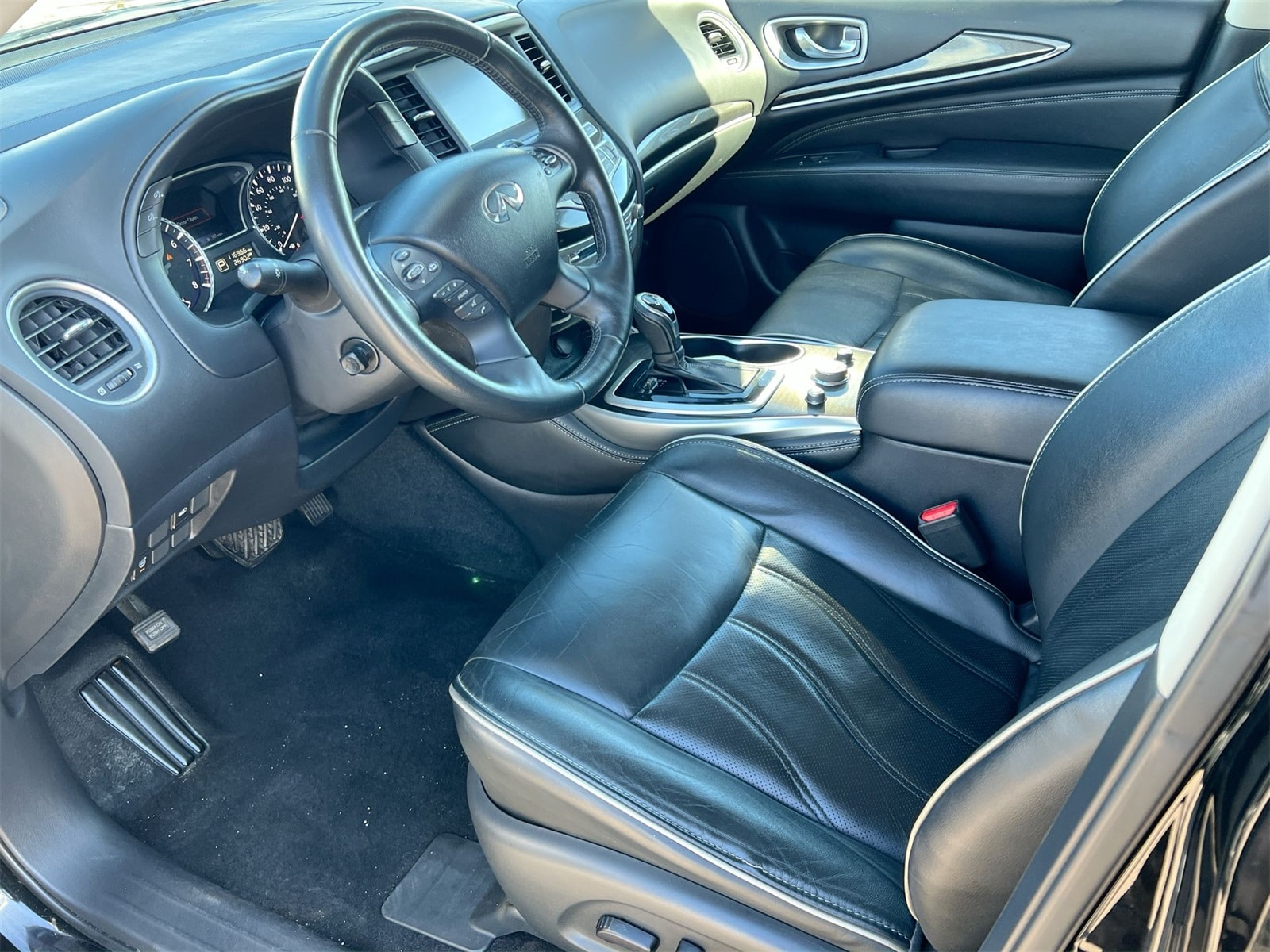 Thumbnail: 2020 INFINITI QX60 - 10