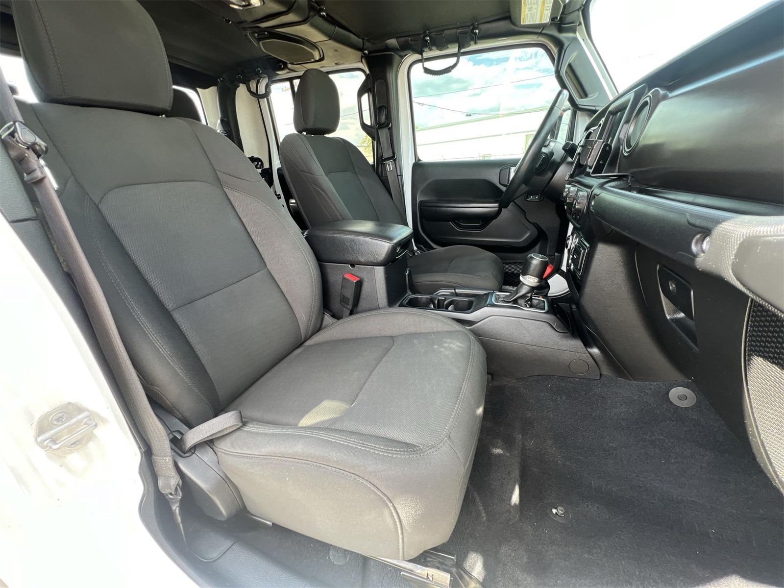 Thumbnail: 2020 Jeep Gladiator - 22