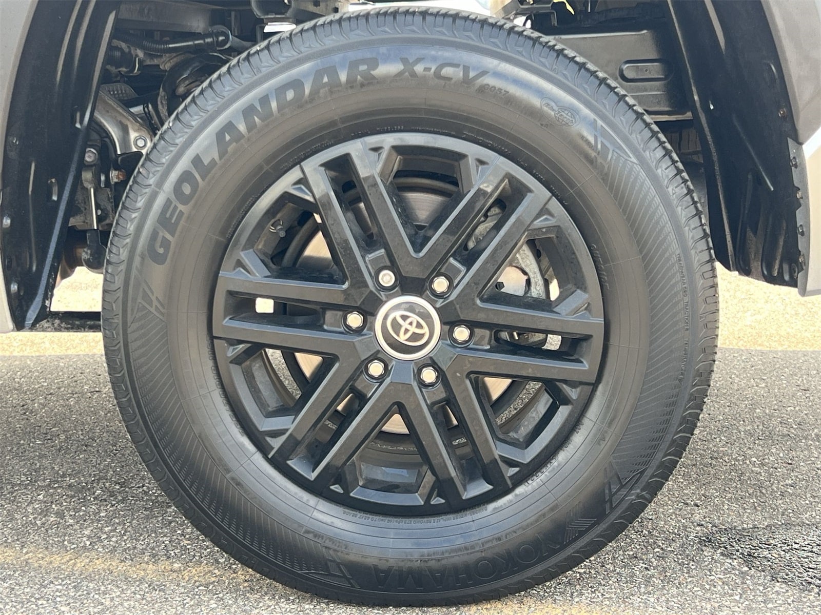 Thumbnail: 2022 Toyota Tundra - 14