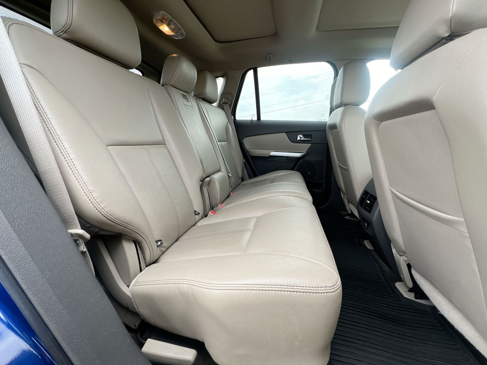 Thumbnail: 2013 Ford Edge - 20