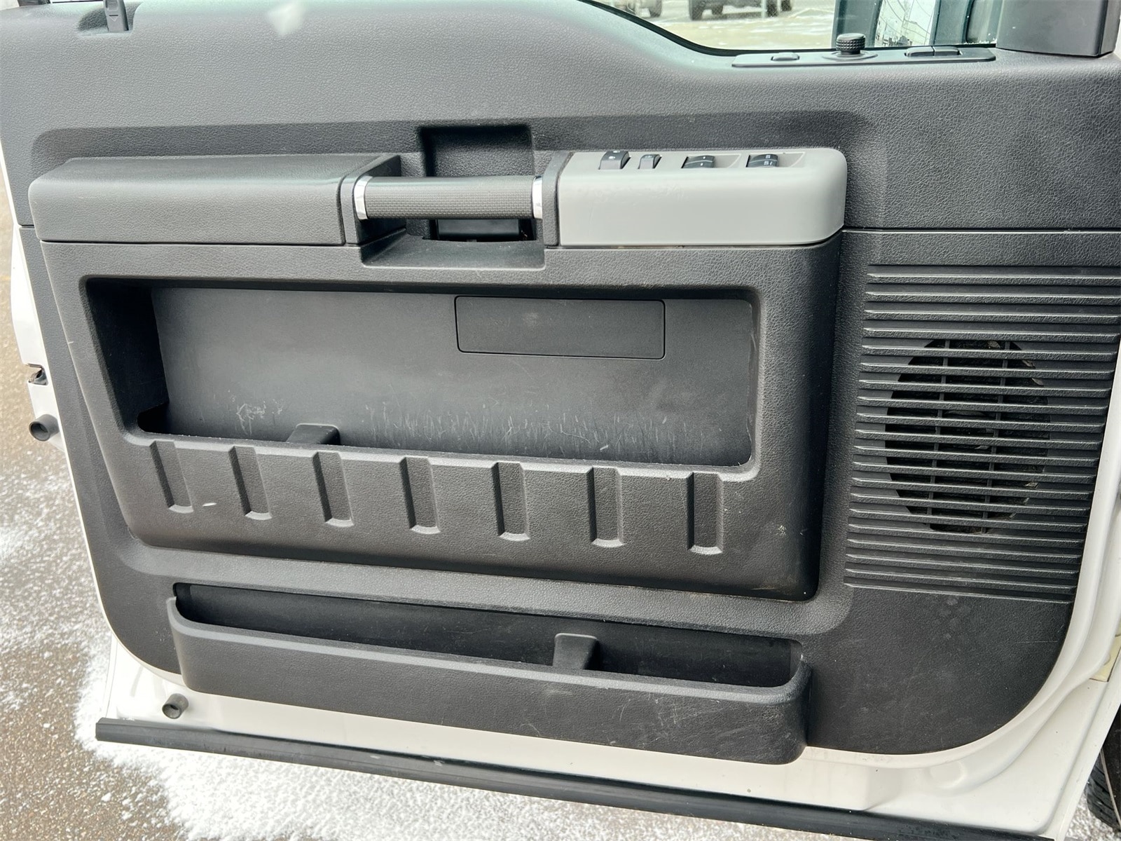 Thumbnail: 2016 Ford F-350 - 29