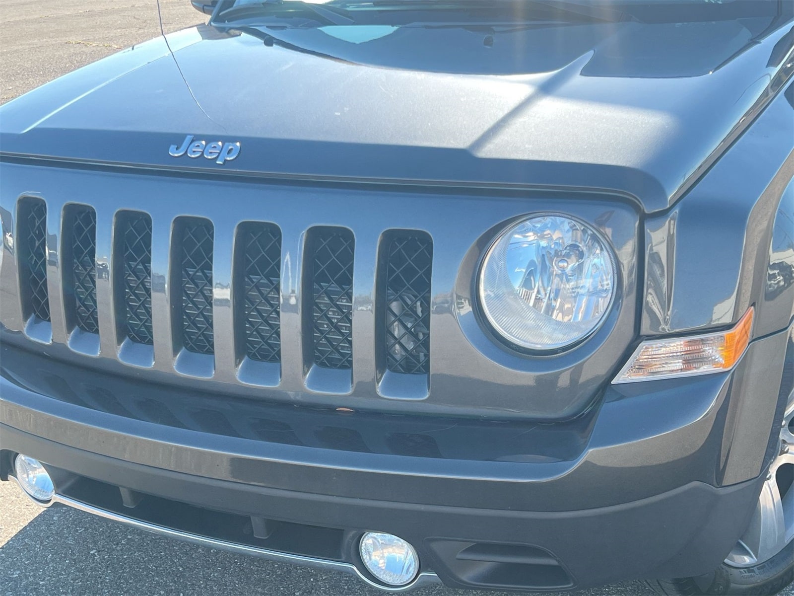 Thumbnail: 2016 Jeep Patriot - 11