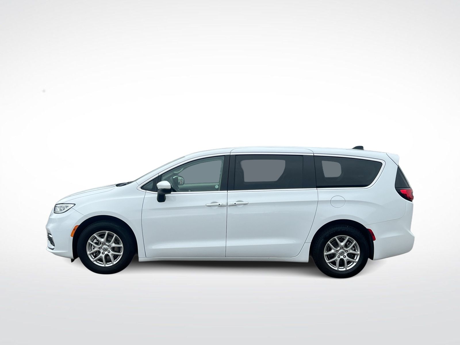 Thumbnail: 2023 Chrysler Pacifica - 5