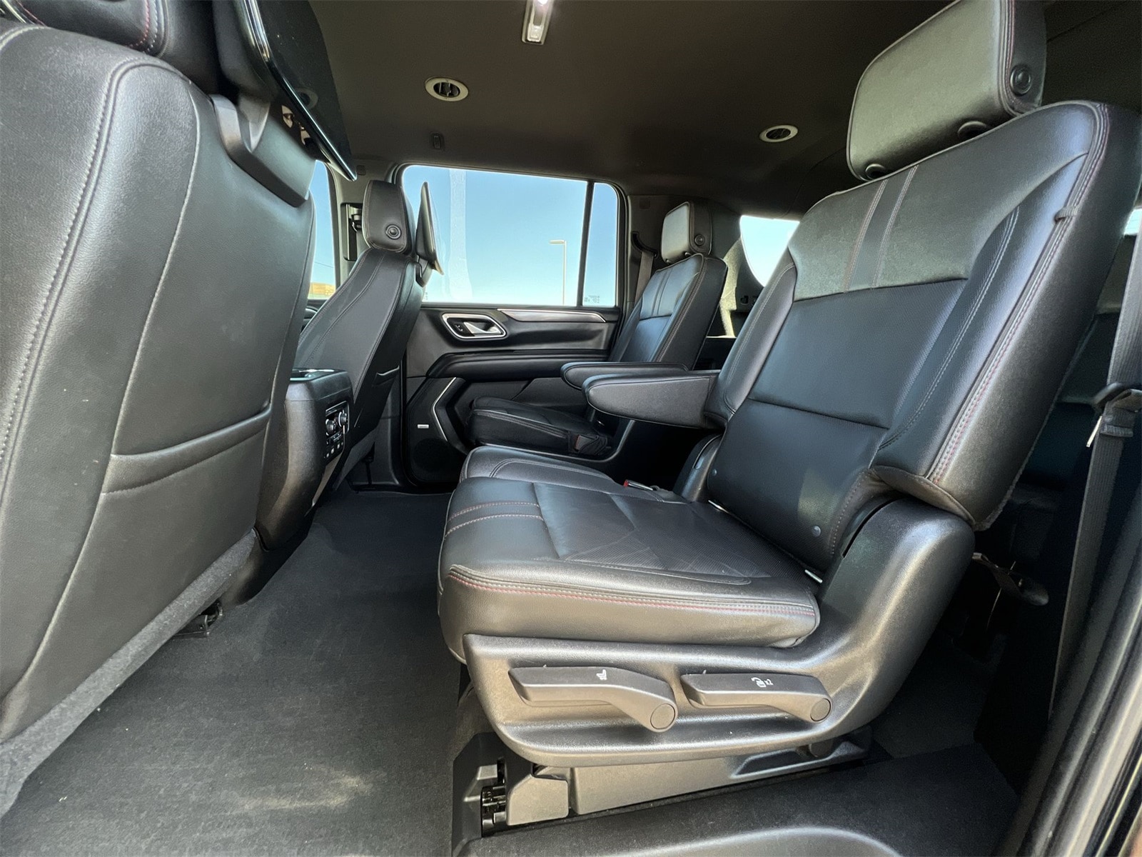 Thumbnail: 2021 Chevrolet Suburban - 20