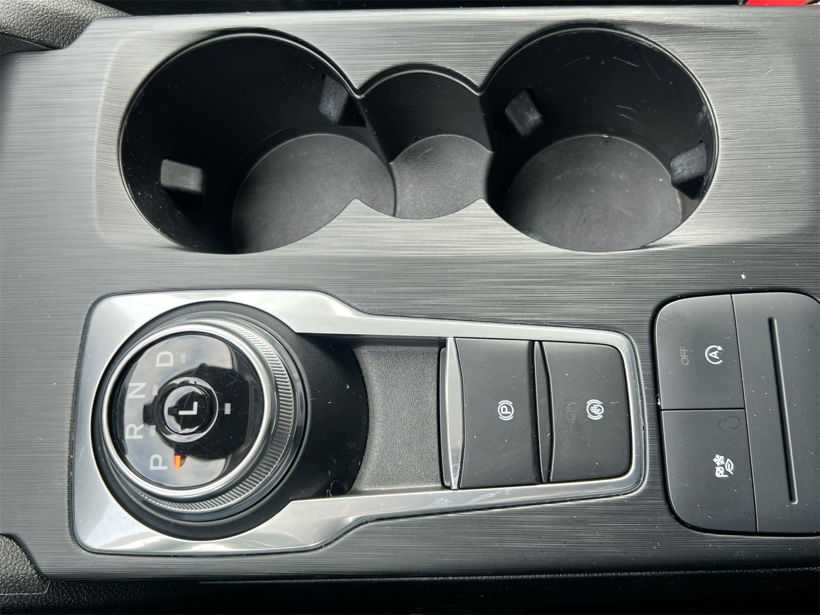 Thumbnail: 2022 Ford Escape - 32