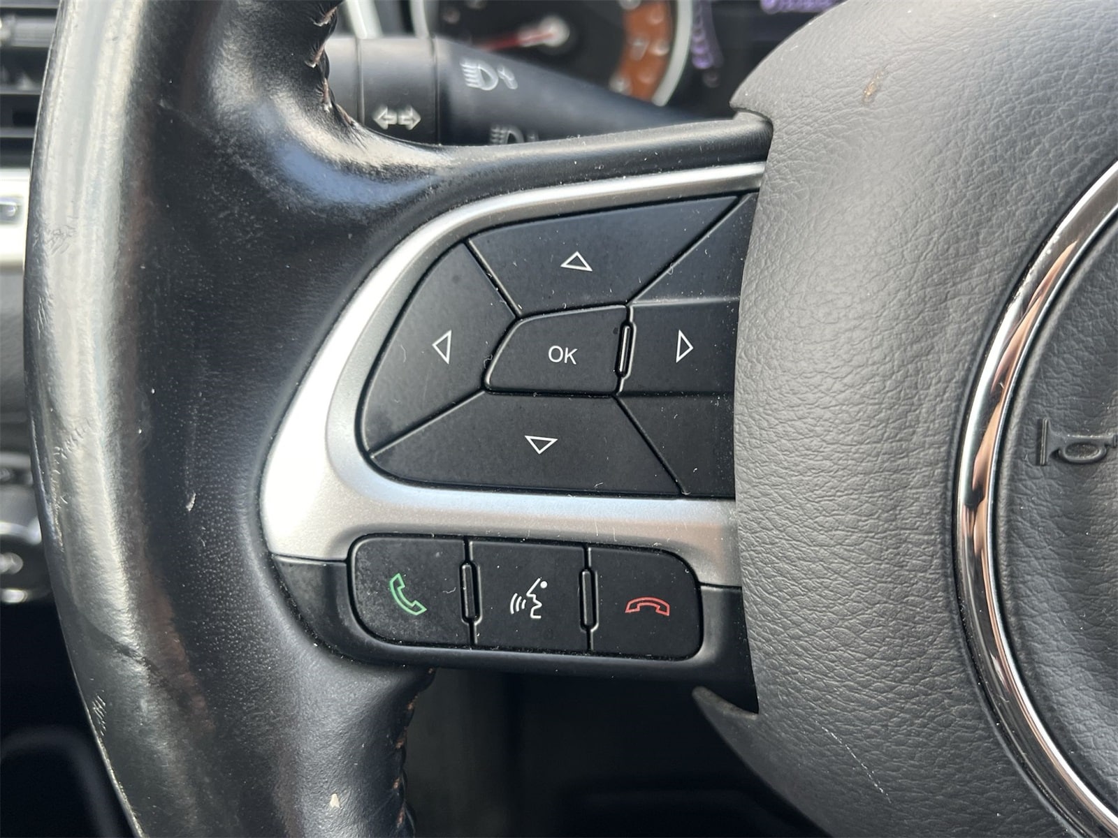 Thumbnail: 2018 Jeep Compass - 23