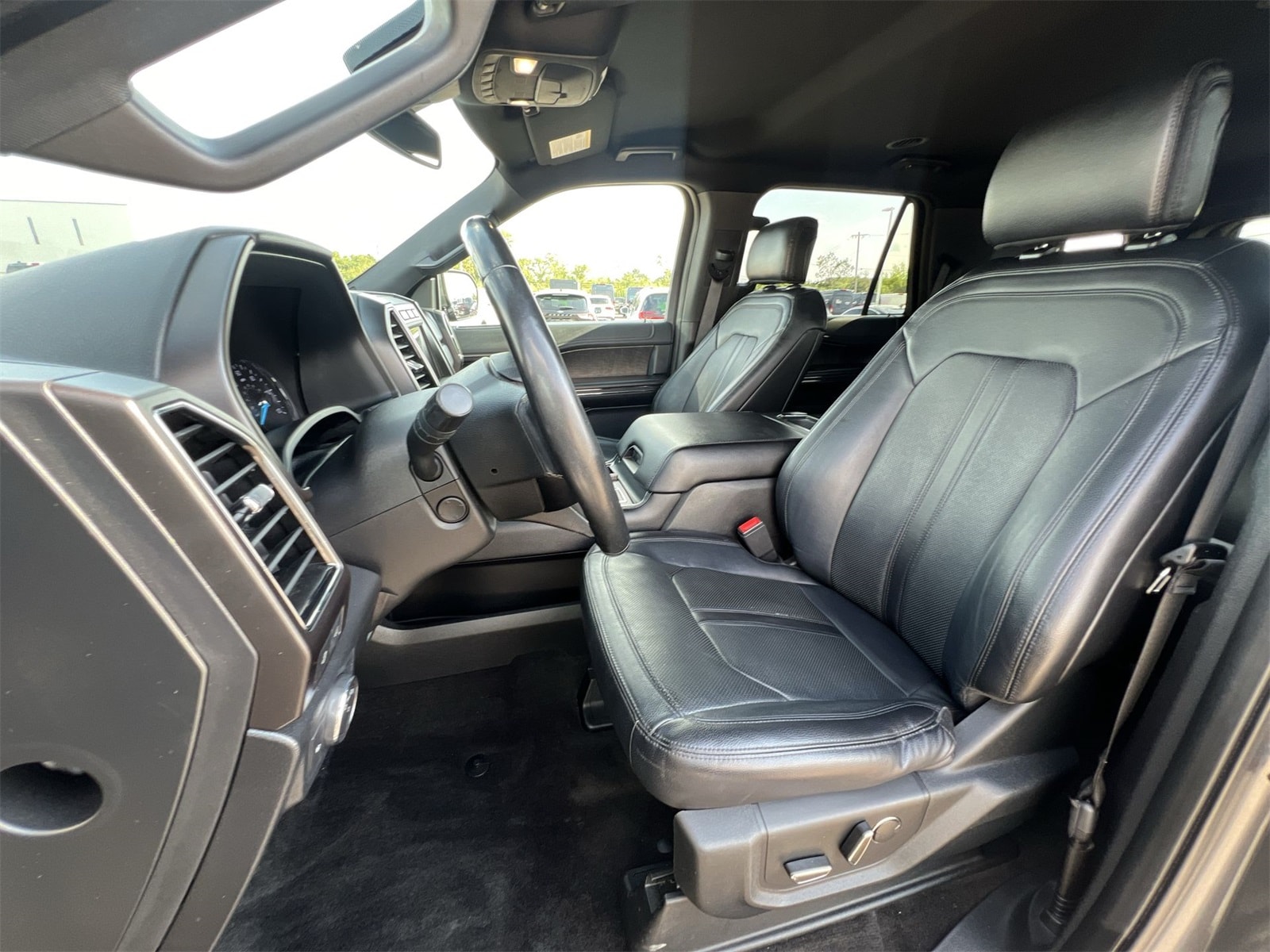 Thumbnail: 2019 Ford Expedition - 15