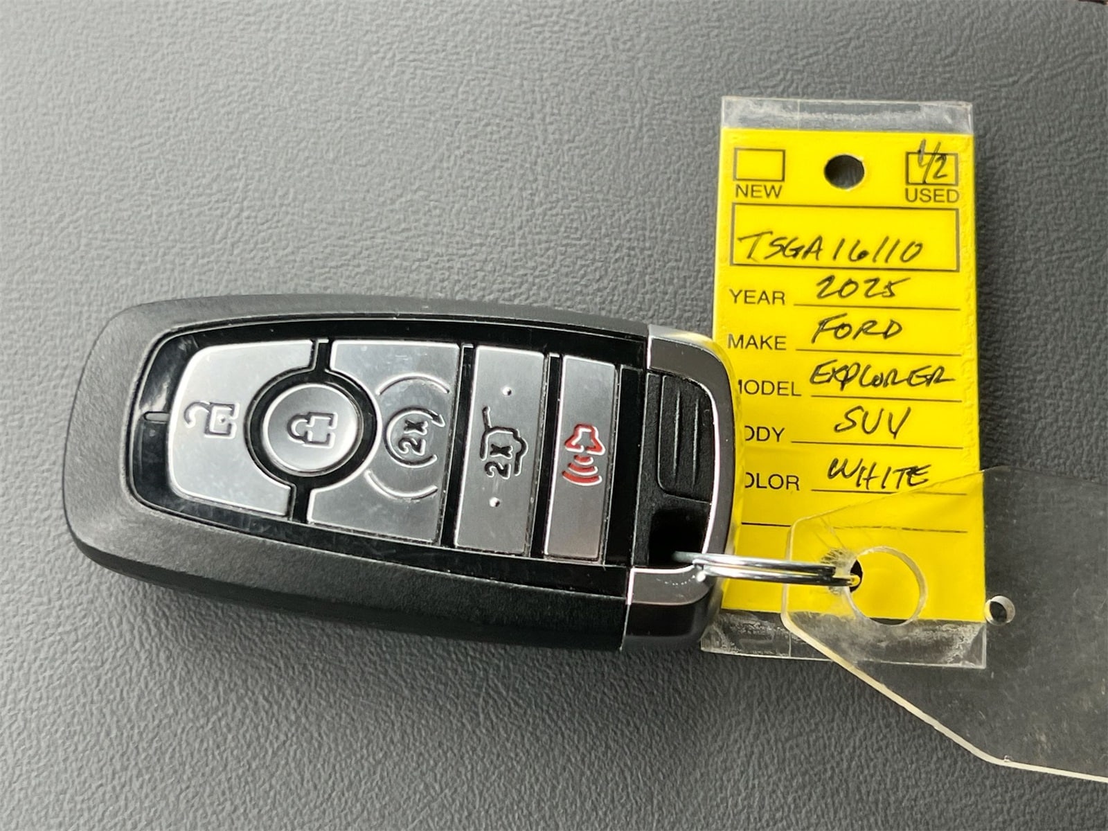 Thumbnail: 2025 Ford Explorer - 35