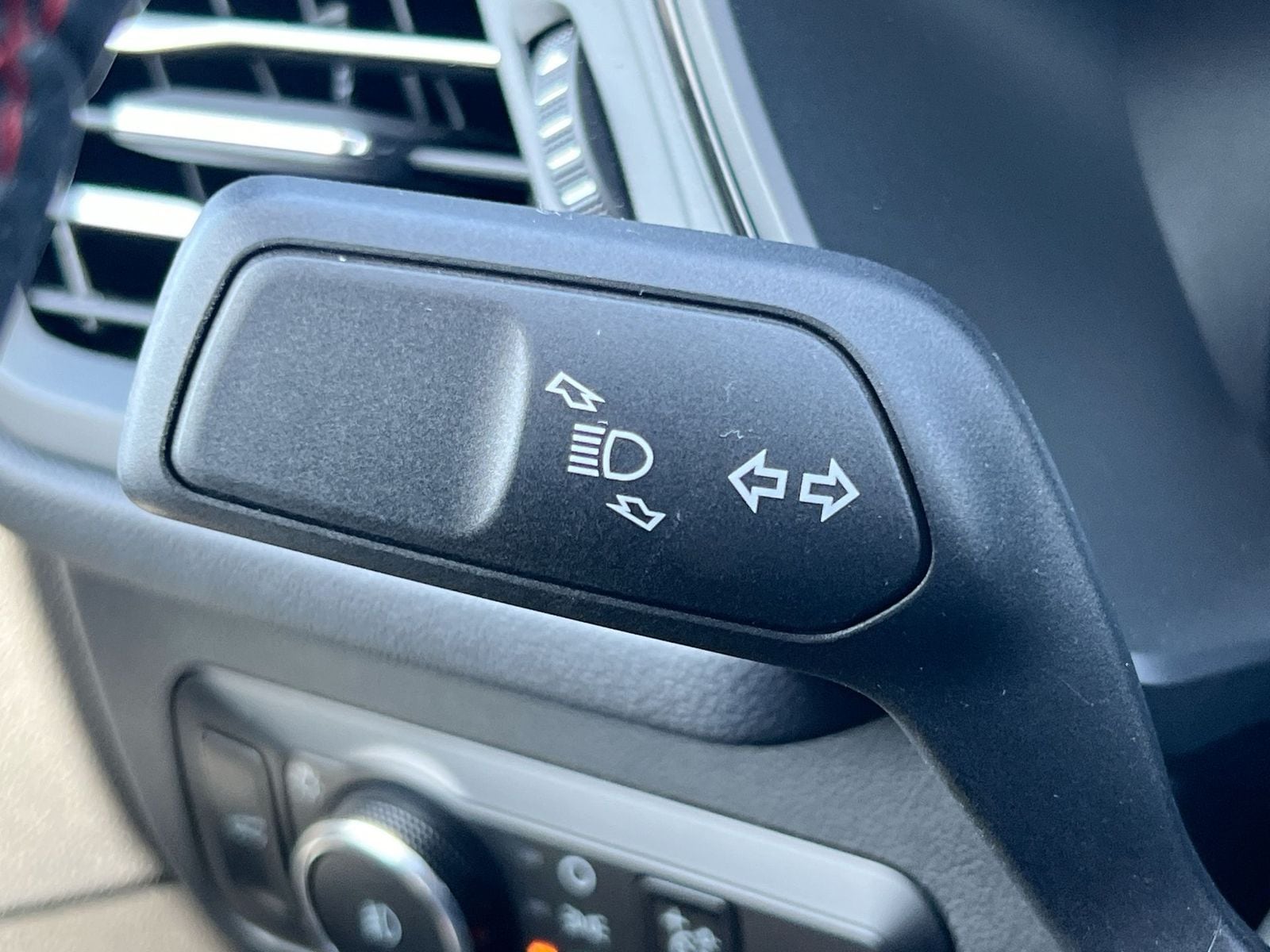 Thumbnail: 2023 Ford Escape - 26