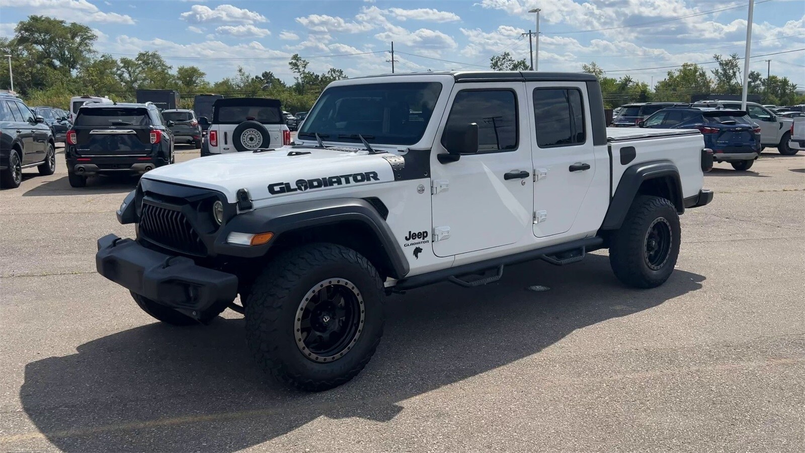 2020 Jeep Gladiator Sport photo 4