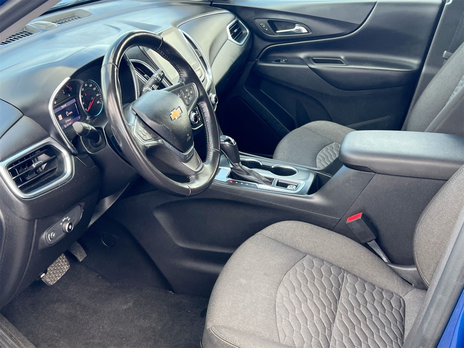 Thumbnail: 2019 Chevrolet Equinox - 10