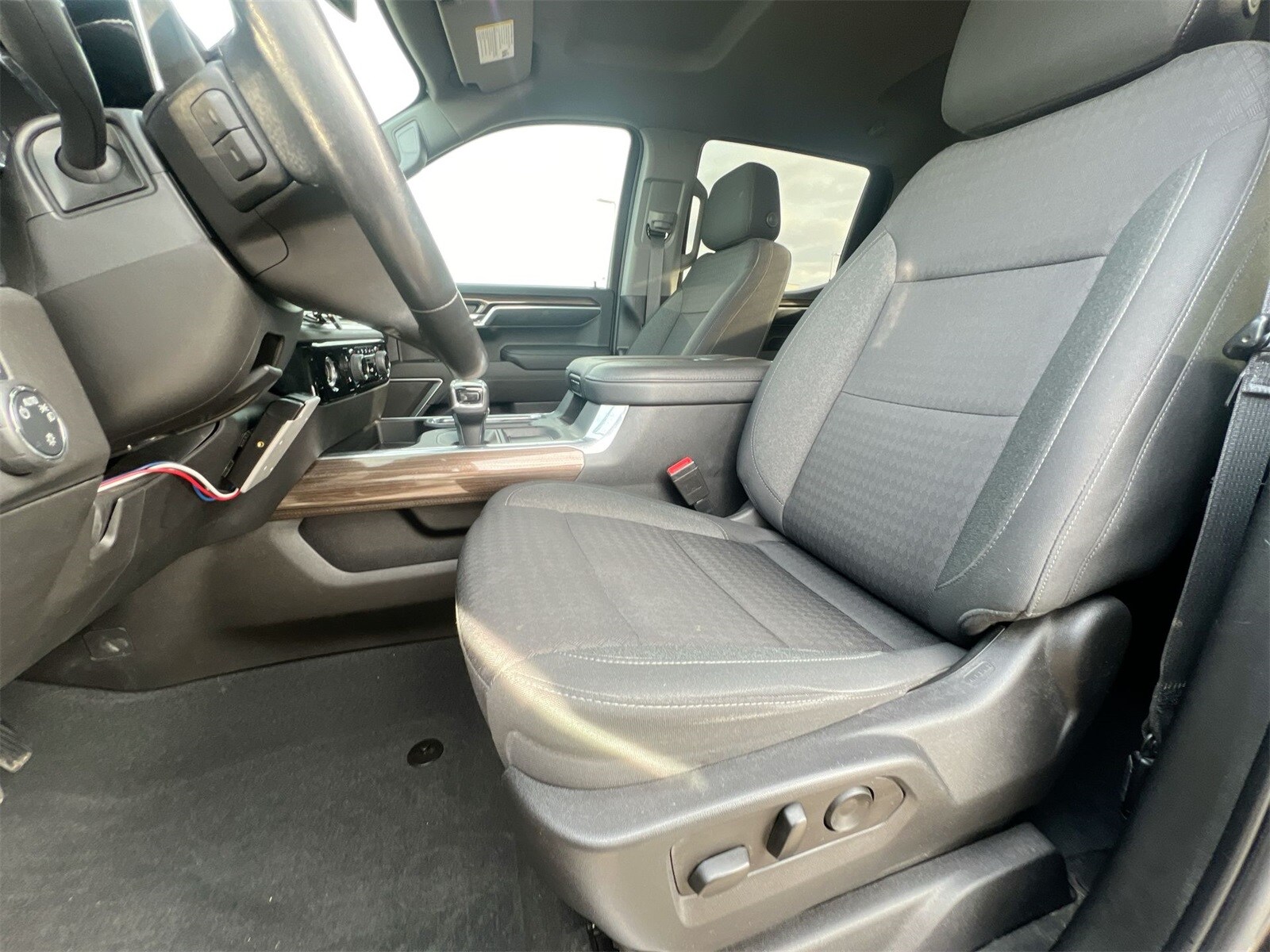 Thumbnail: 2022 Chevrolet Silverado 1500 - 16