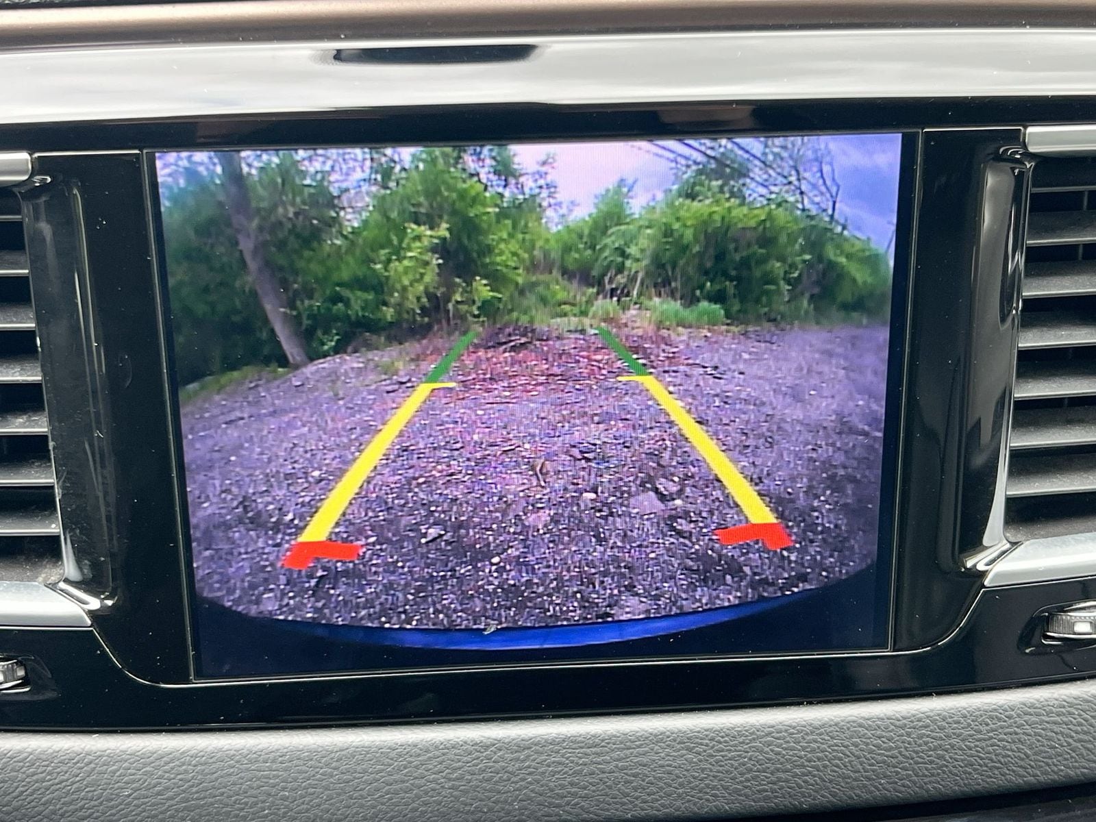 Thumbnail: 2018 Chrysler Pacifica - 28