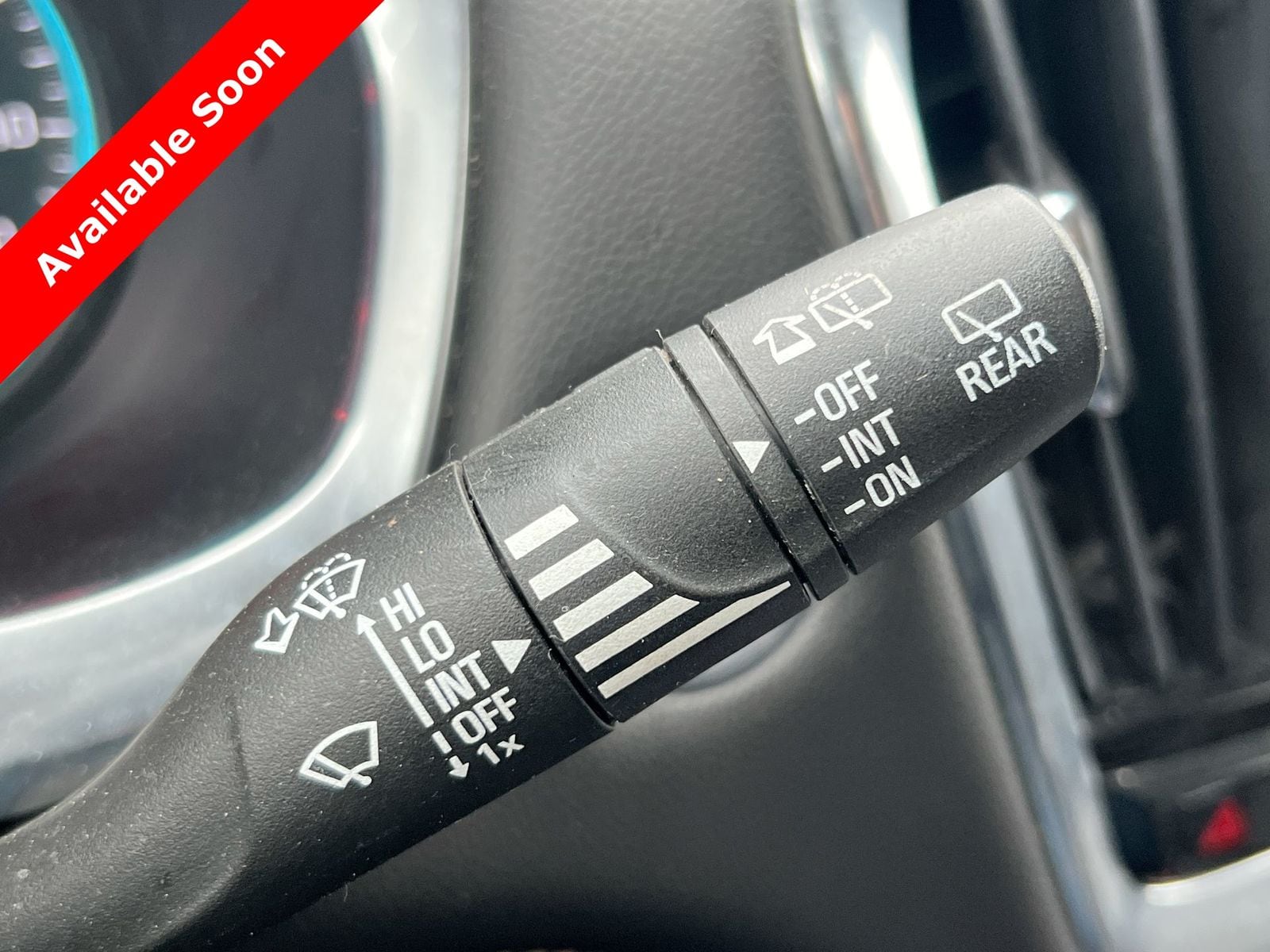 Thumbnail: 2018 Chevrolet Traverse - 25