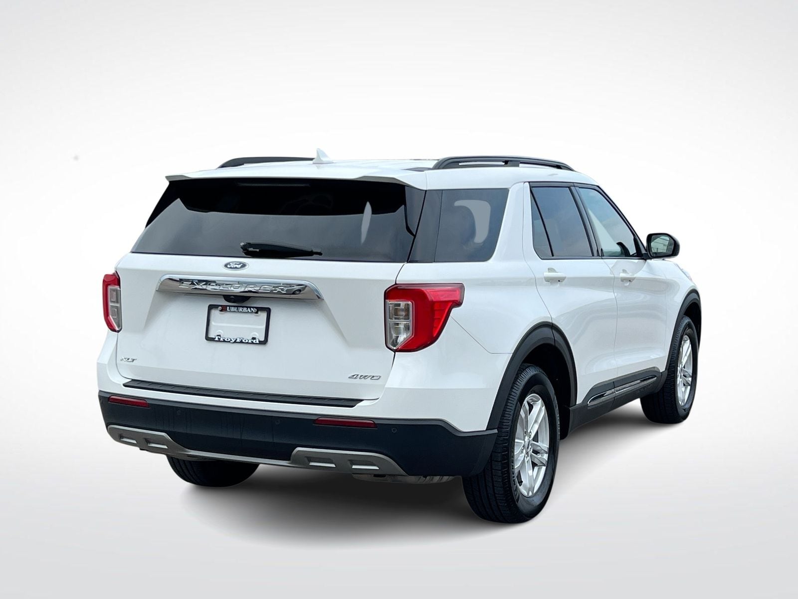 Thumbnail: 2022 Ford Explorer - 8