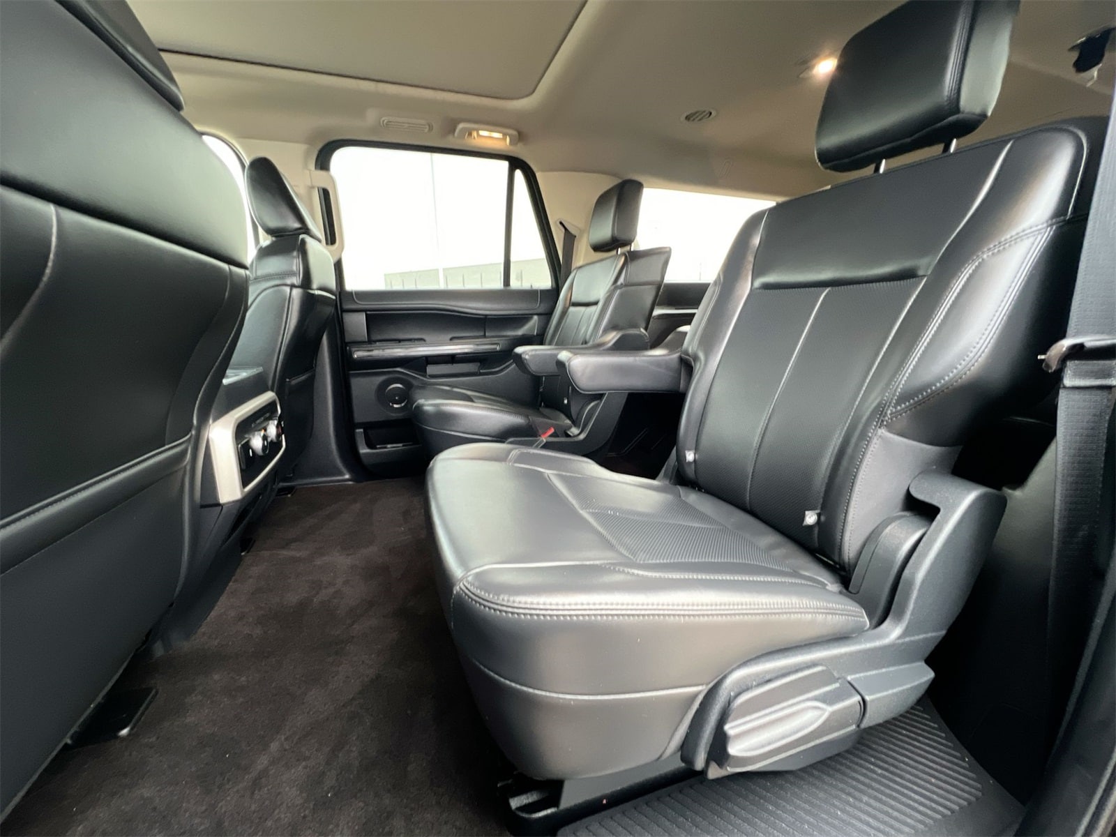 Thumbnail: 2023 Ford Expedition MAX - 19