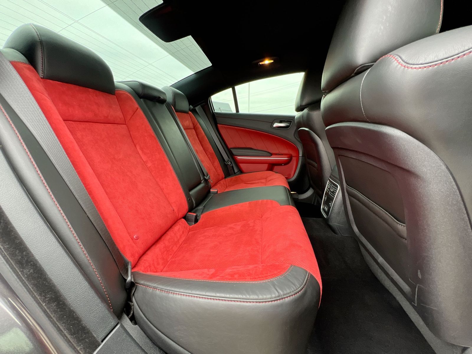 Thumbnail: 2020 Dodge Charger - 20