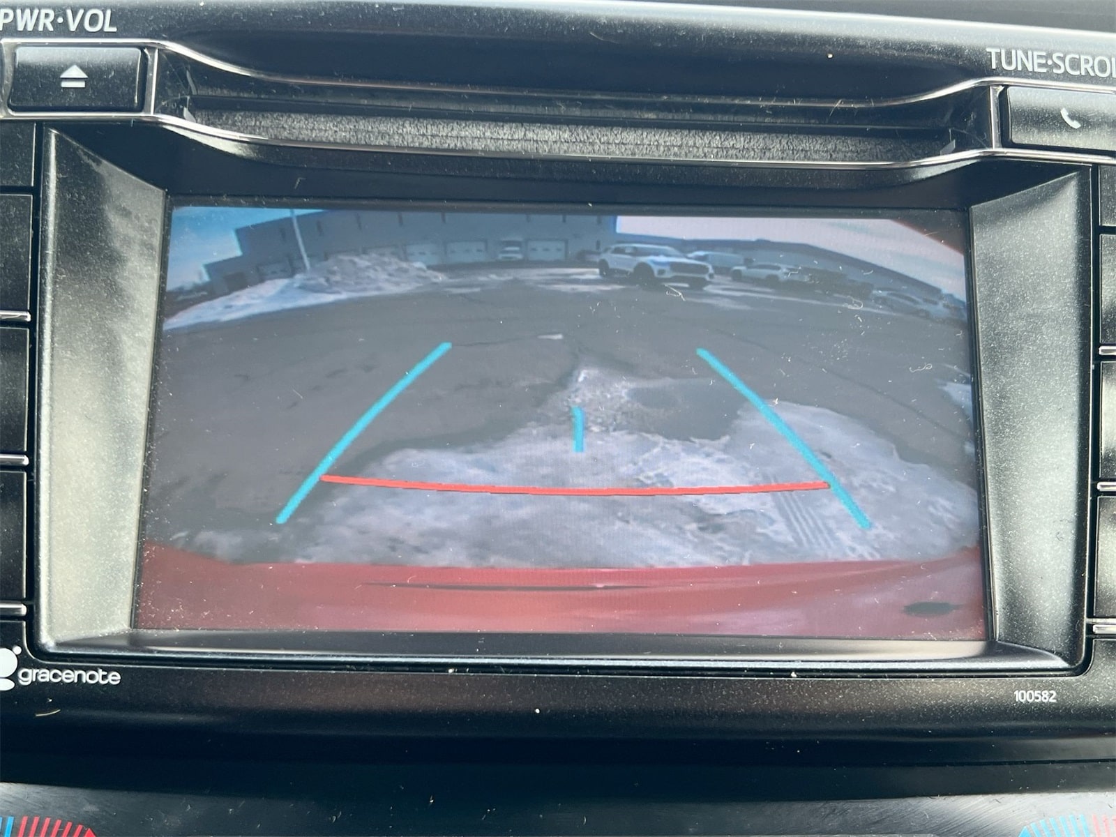 Thumbnail: 2017 Toyota RAV4 - 29