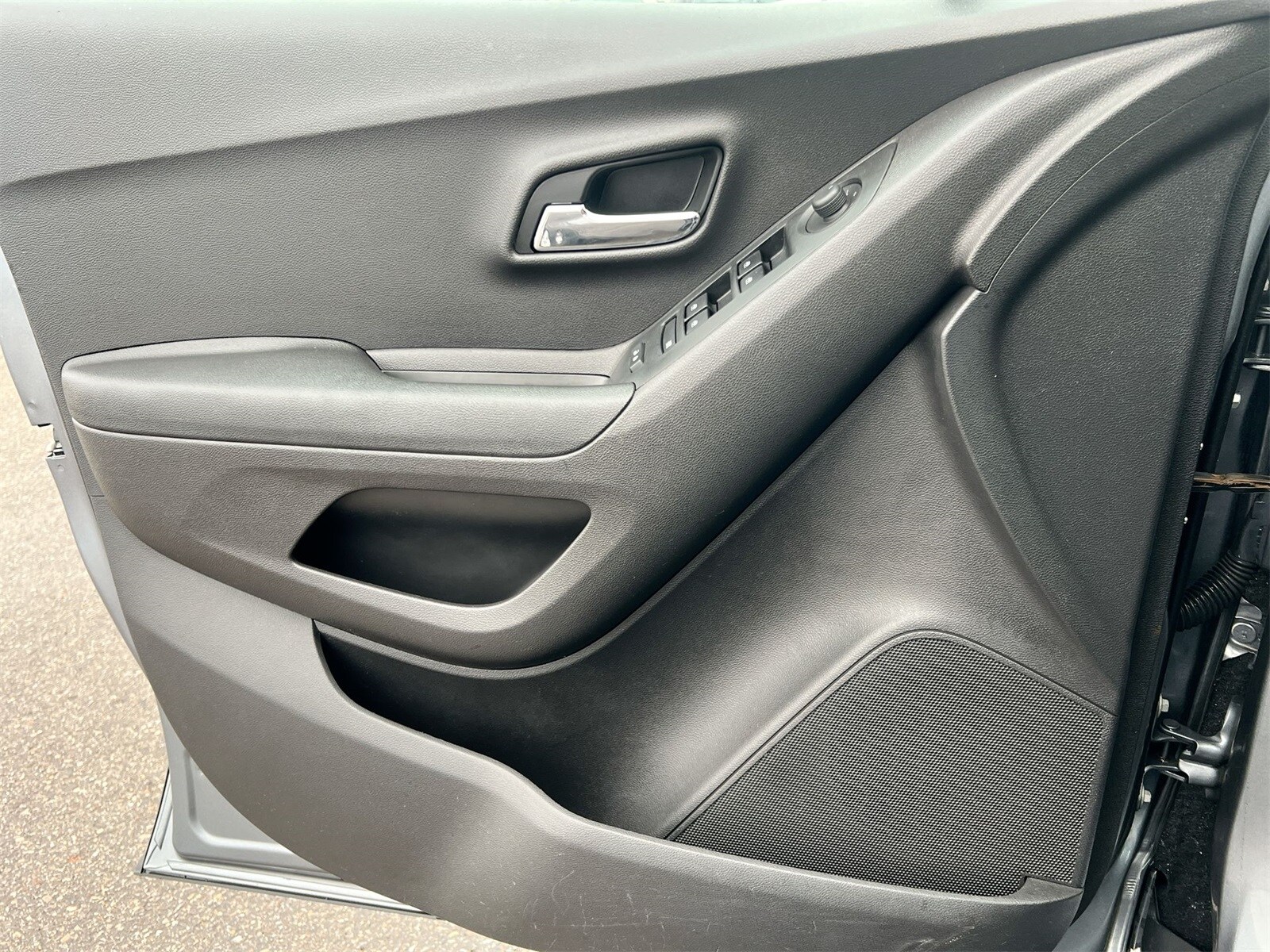 Thumbnail: 2020 Chevrolet Trax - 30