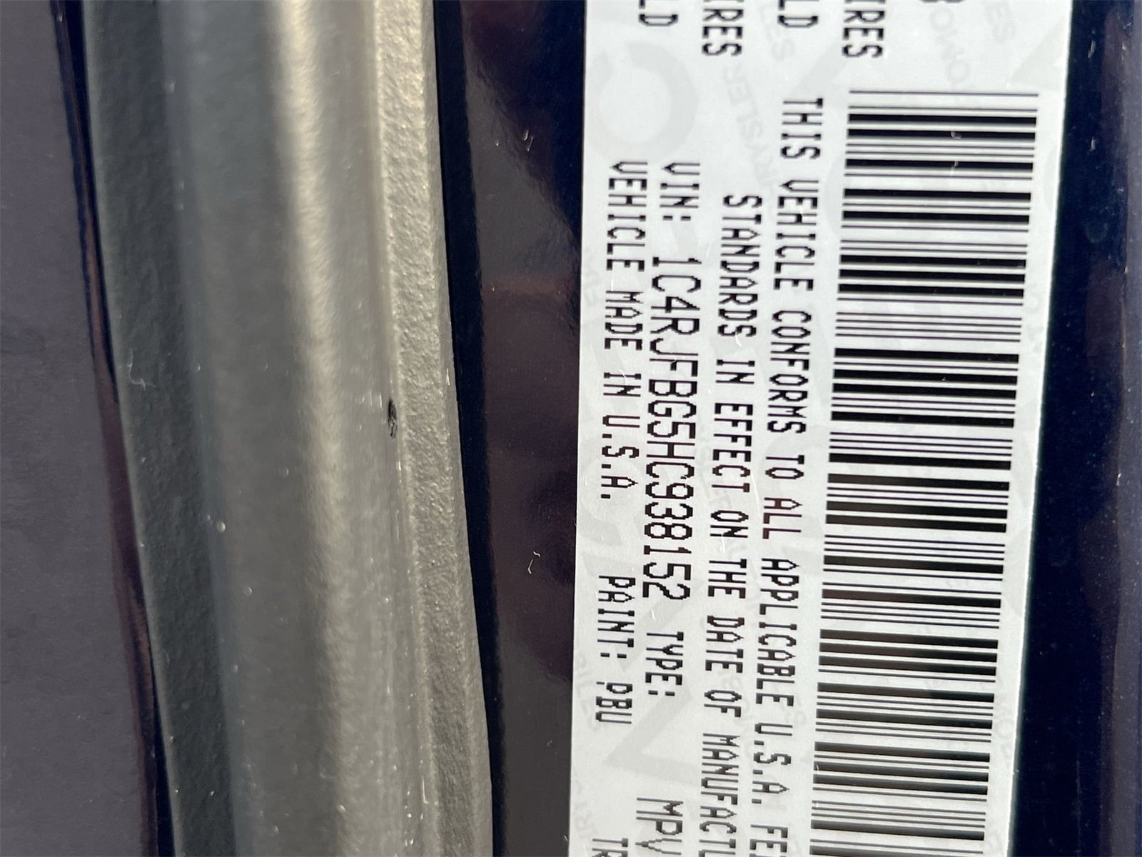 Thumbnail: 2017 Jeep Grand Cherokee - 35