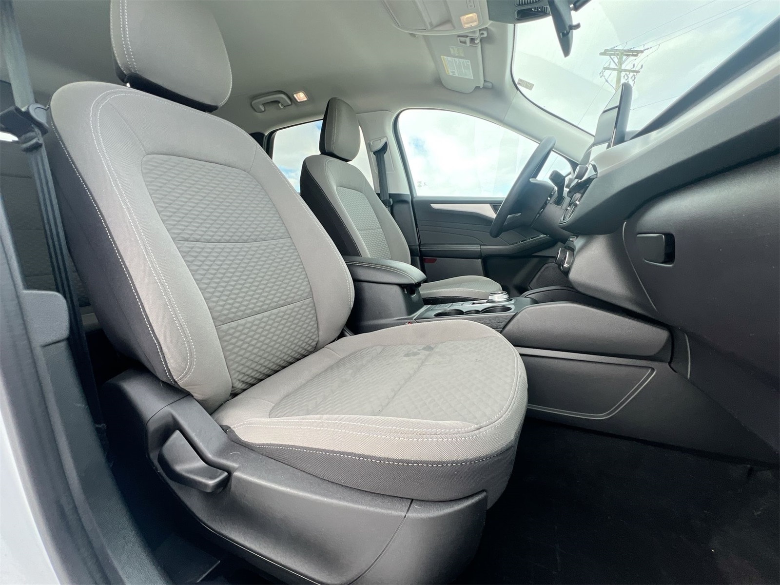 Thumbnail: 2022 Ford Escape - 21