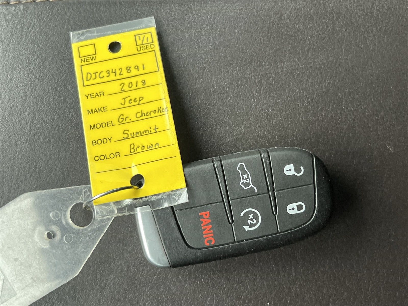 Thumbnail: 2018 Jeep Grand Cherokee - 34