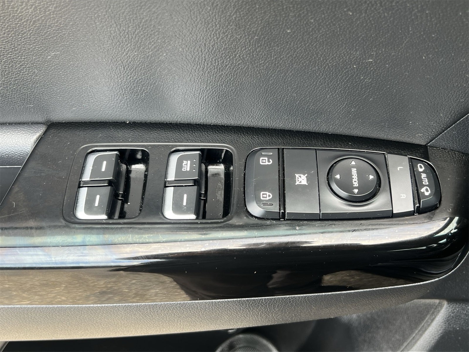 Thumbnail: 2021 Kia Sportage - 18