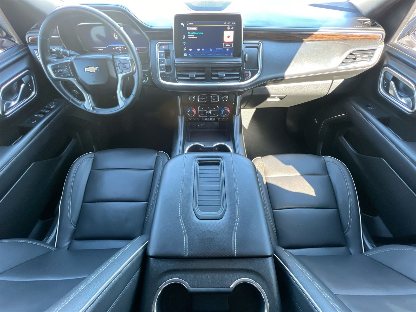 Thumbnail: 2023 Chevrolet Tahoe - 16