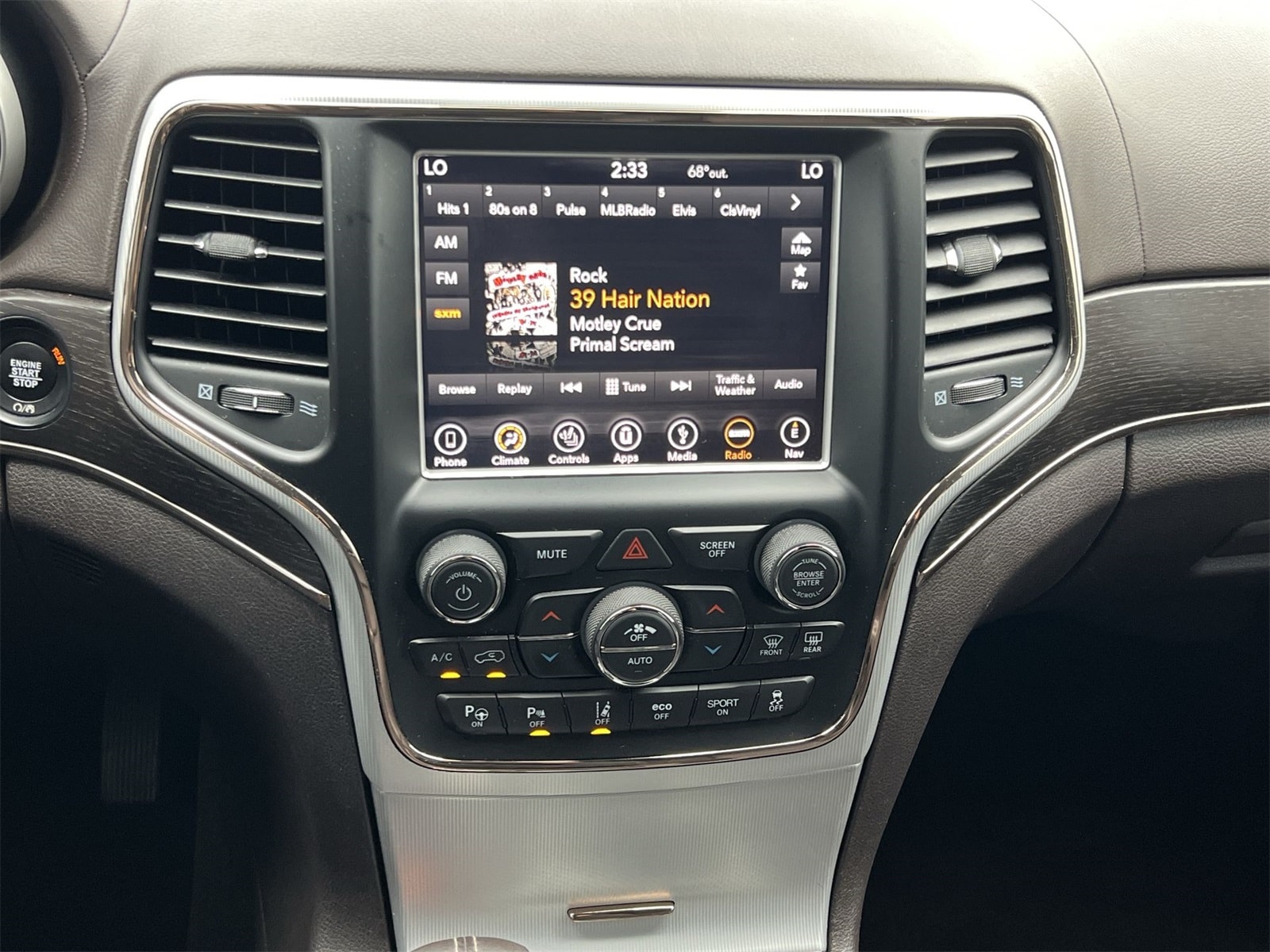 Thumbnail: 2018 Jeep Grand Cherokee - 27