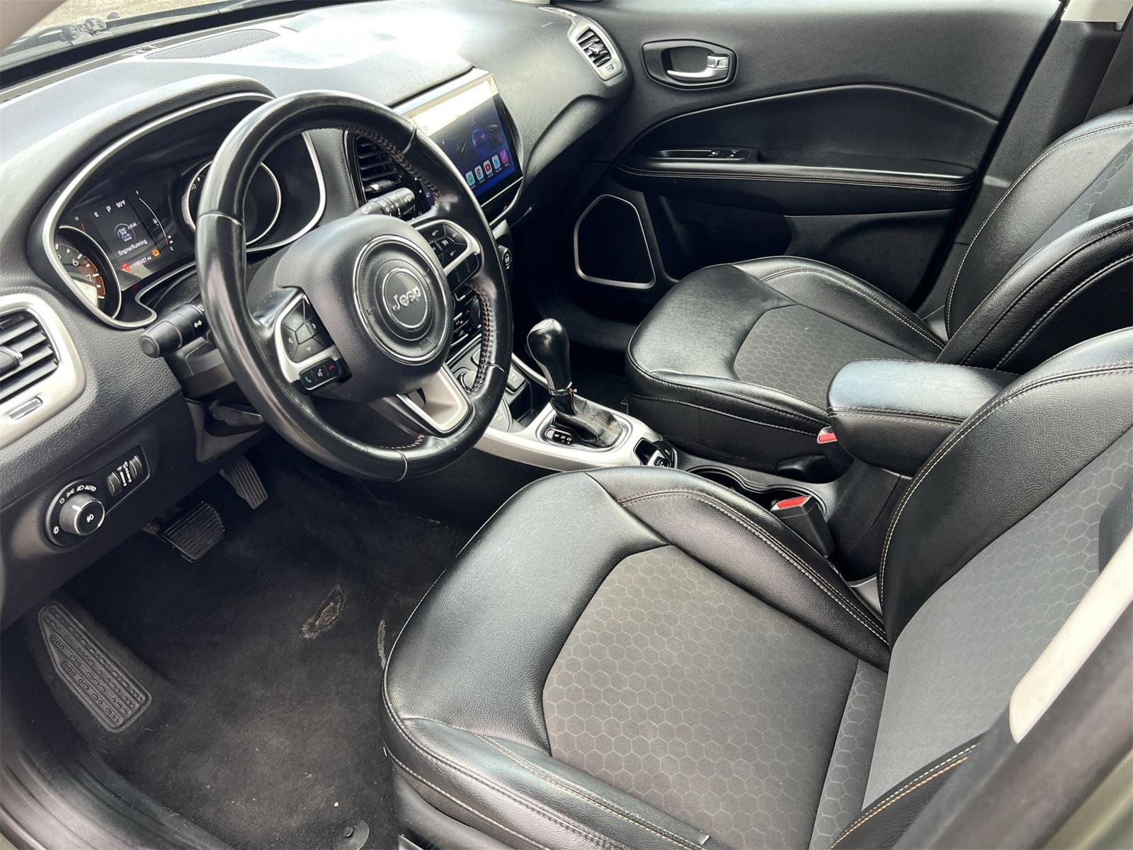 Thumbnail: 2019 Jeep Compass - 9