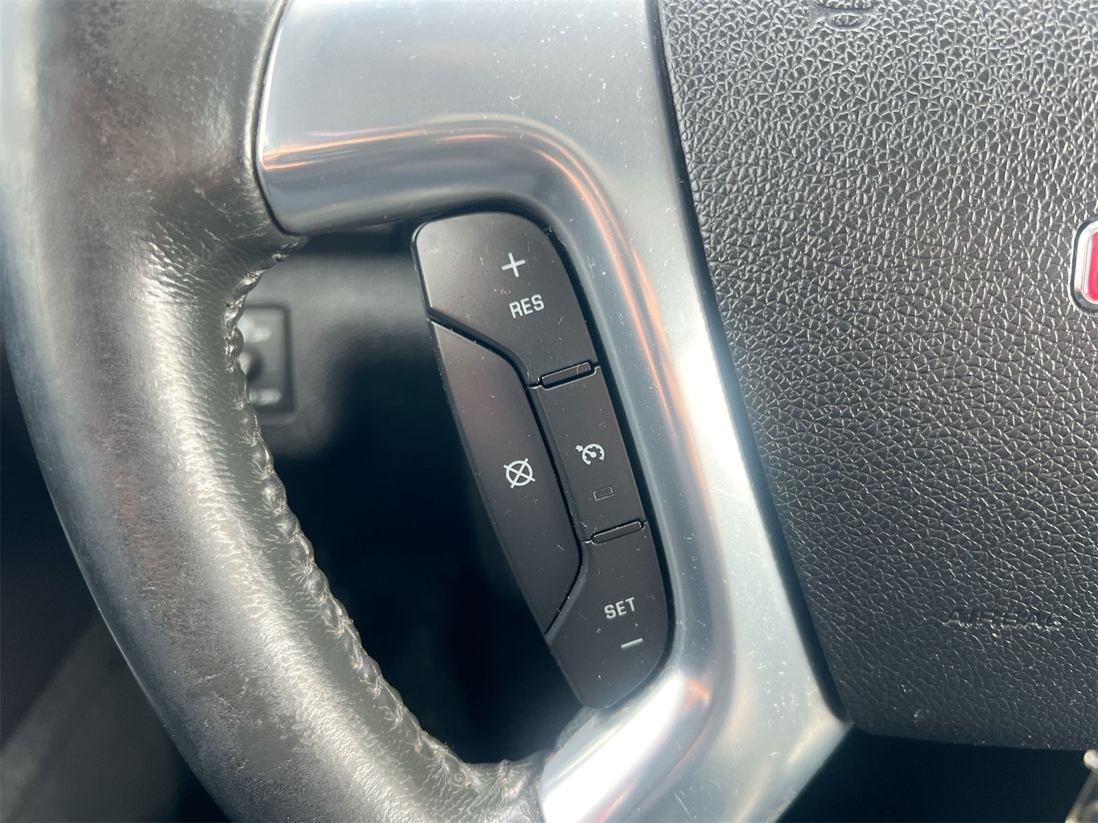 Thumbnail: 2015 GMC Acadia - 23