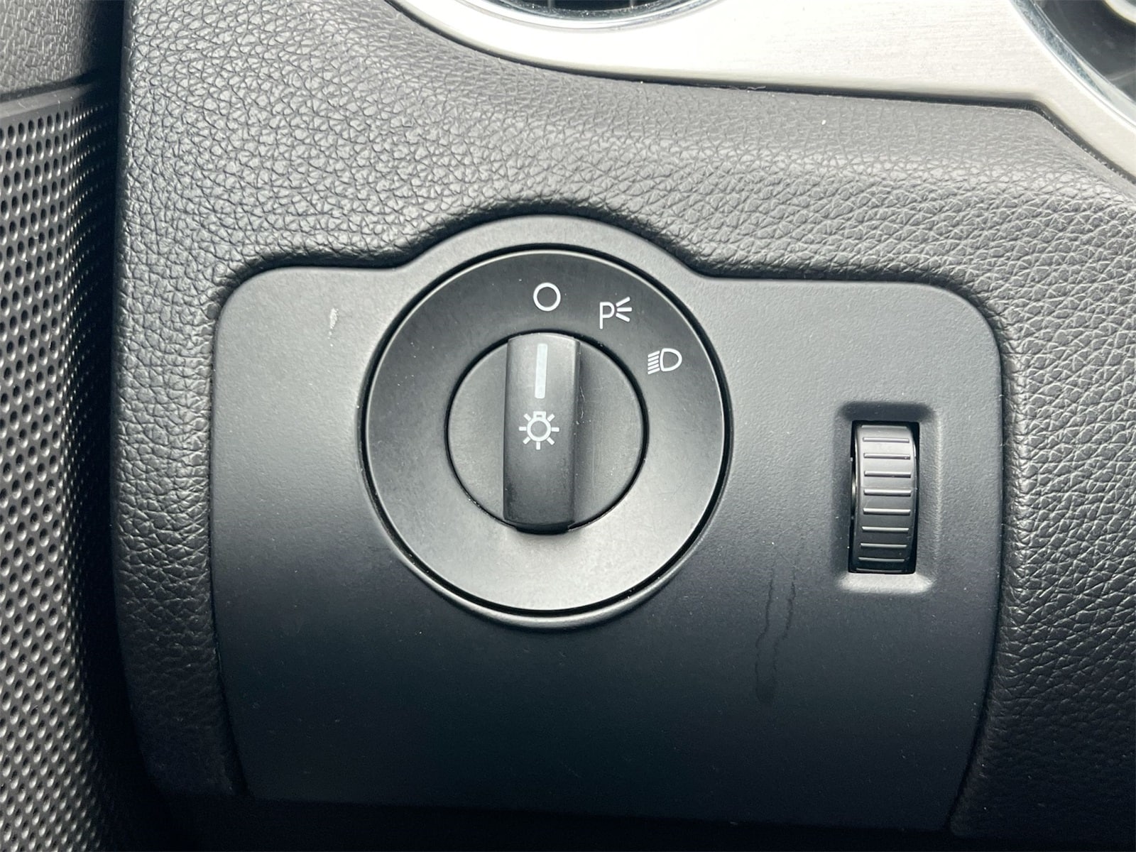 Thumbnail: 2014 Ford Mustang - 17