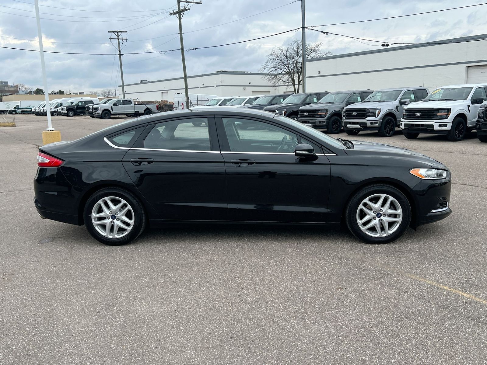 Thumbnail: 2014 Ford Fusion - 9