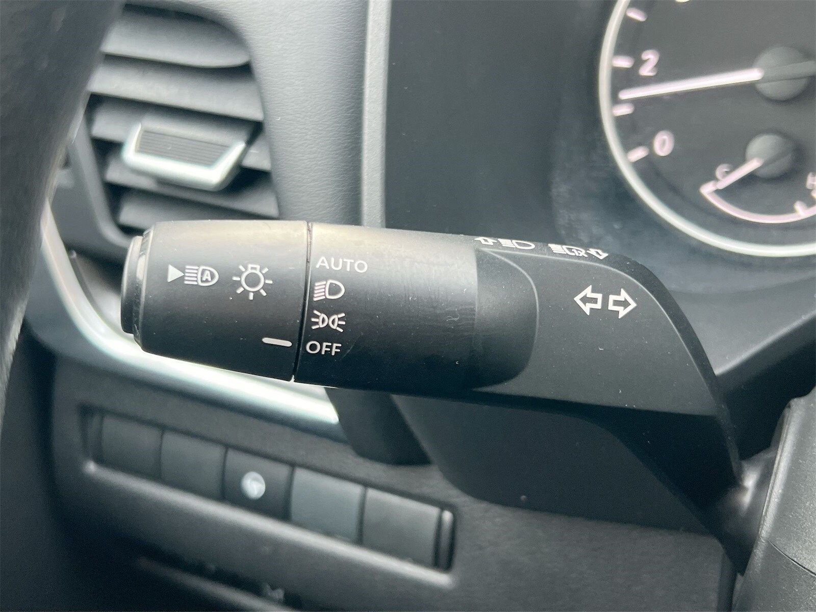 Thumbnail: 2023 Nissan Rogue - 26