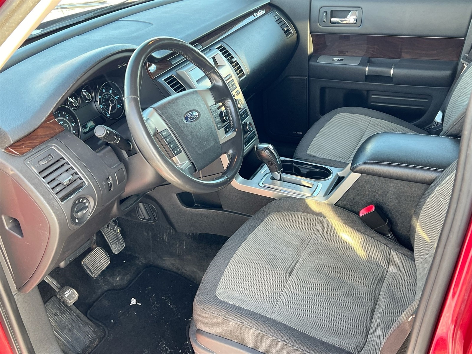 Thumbnail: 2011 Ford Flex - 10