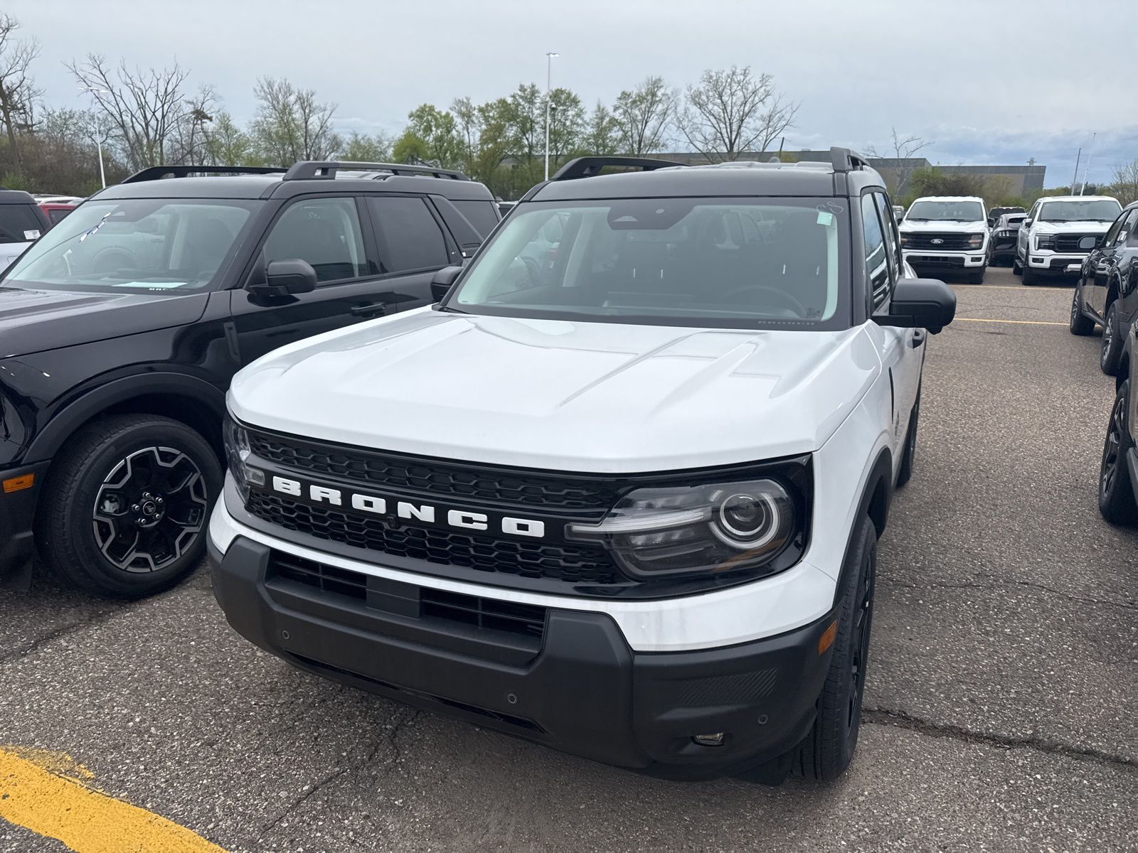 Thumbnail: 2026 Ford Bronco Sport - 3