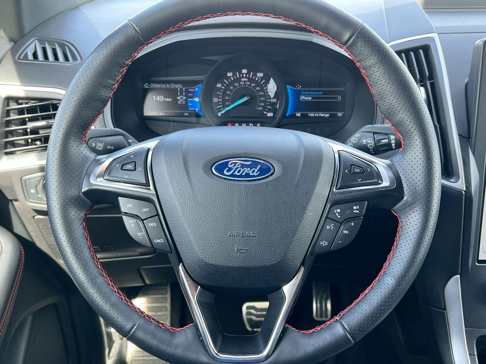 Thumbnail: 2023 Ford Edge - 21