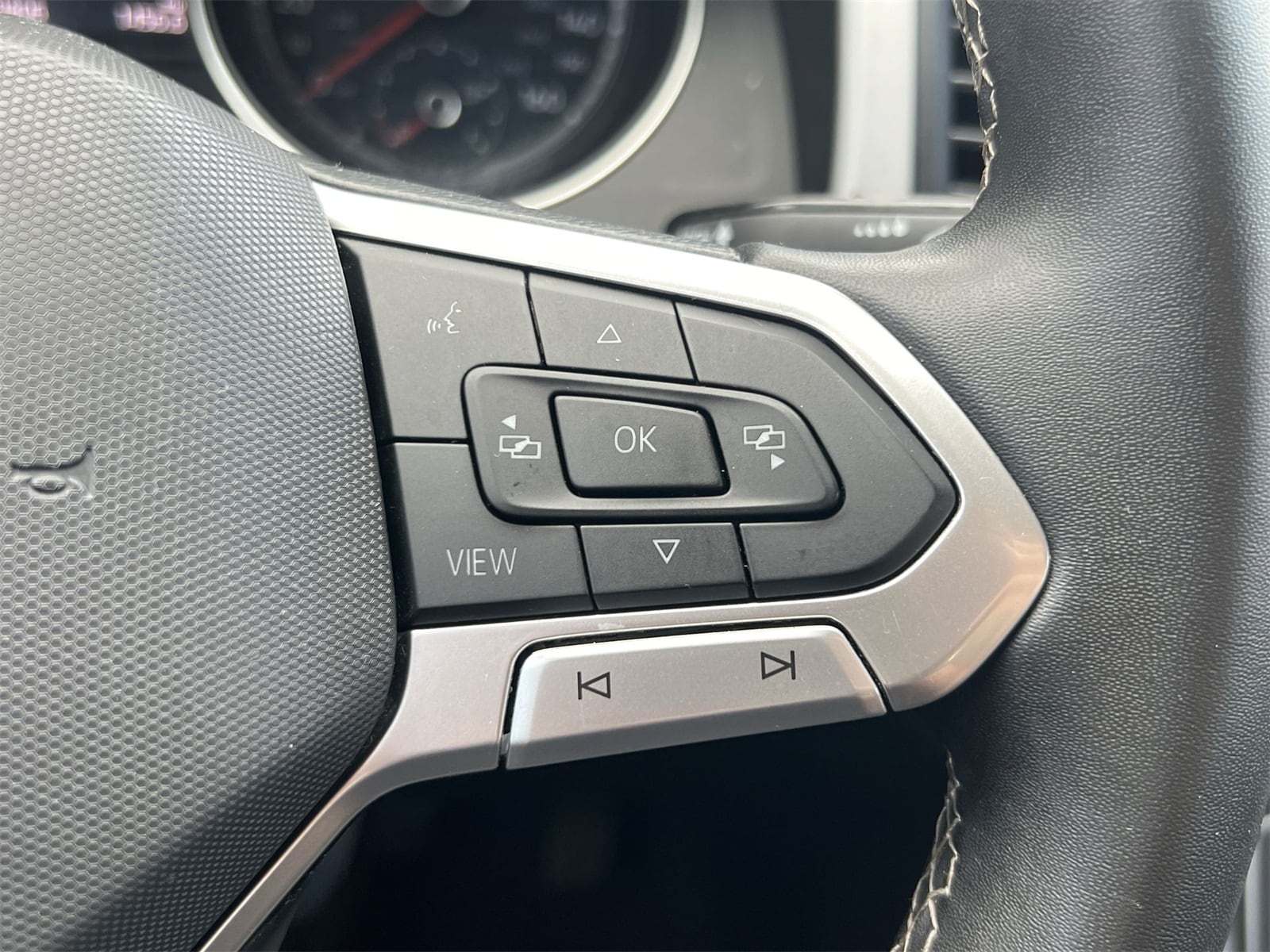 Thumbnail: 2021 Volkswagen Atlas - 25