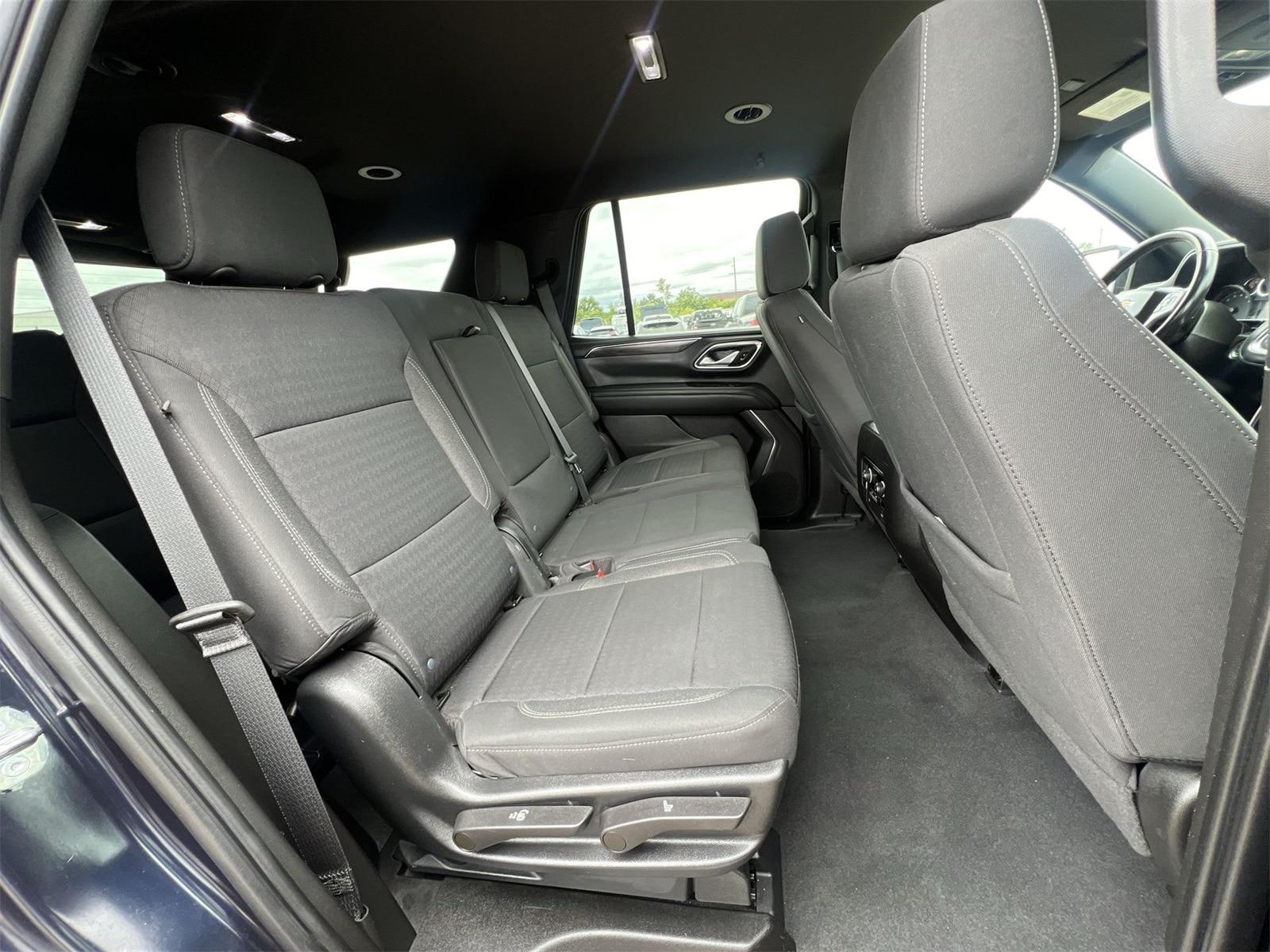 Thumbnail: 2022 Chevrolet Tahoe - 21