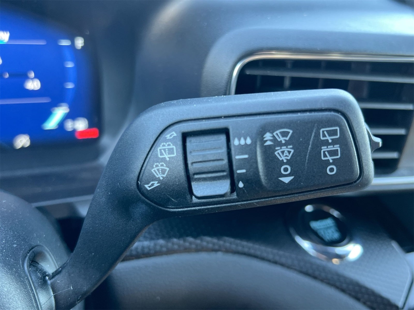 Thumbnail: 2024 Ford Explorer - 26