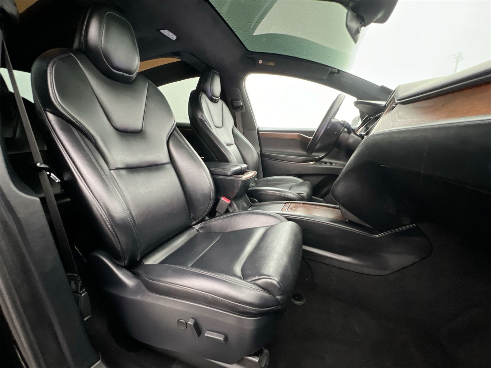 Thumbnail: 2021 Tesla Model X - 21