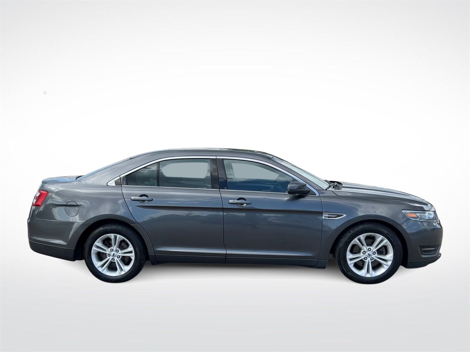 Thumbnail: 2016 Ford Taurus - 9