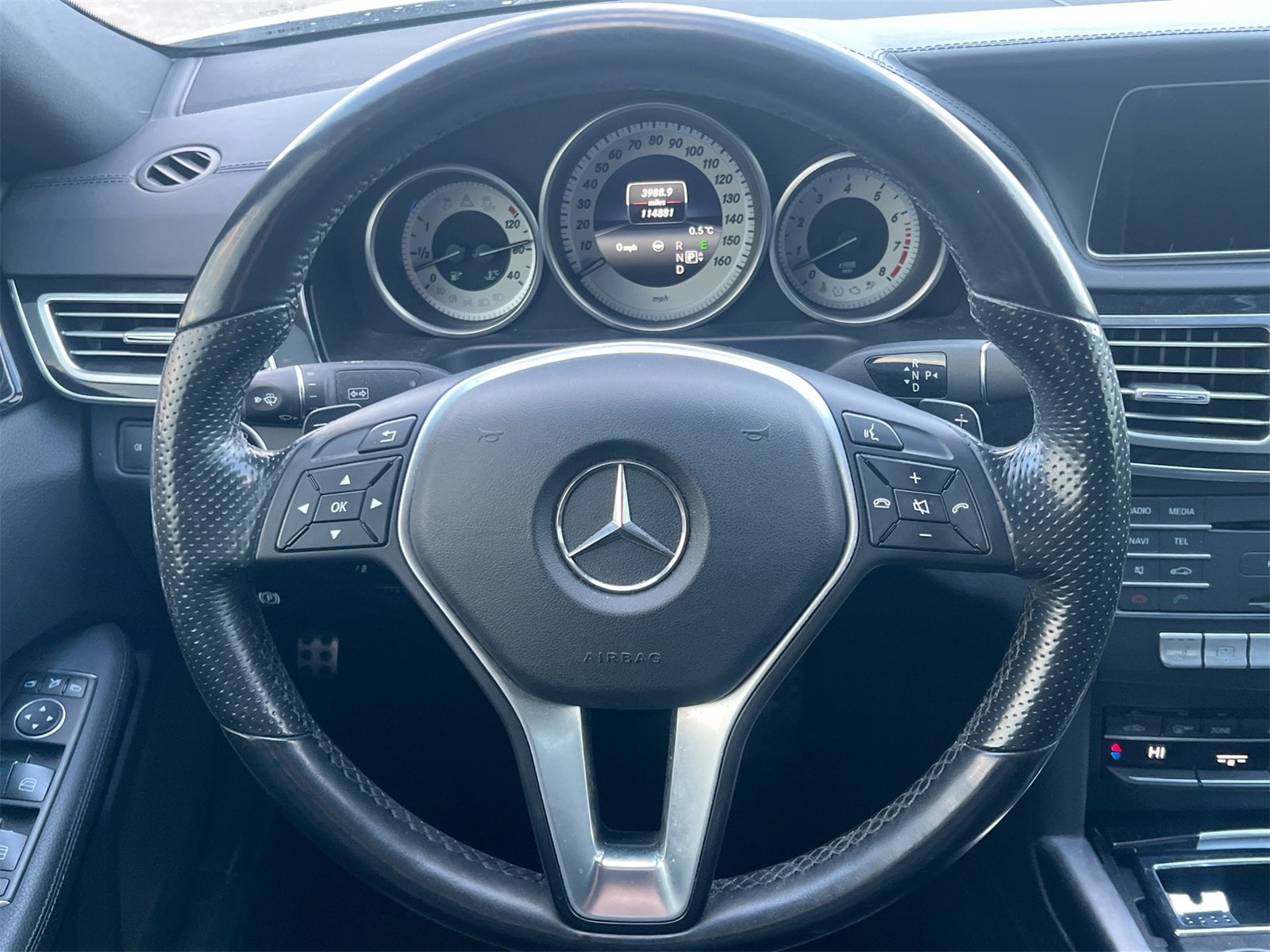 Thumbnail: 2016 Mercedes-Benz E-Class - 22