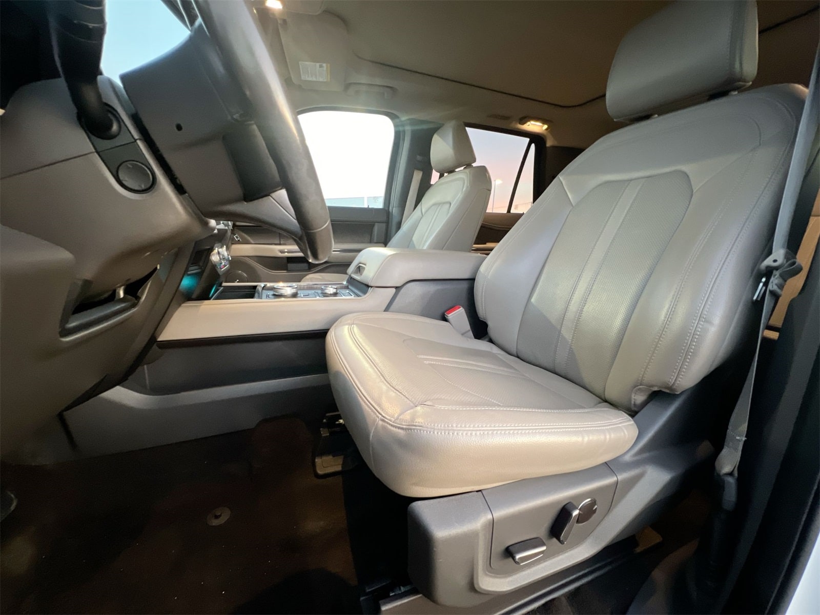 Thumbnail: 2021 Ford Expedition - 15